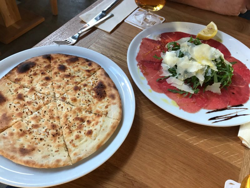 Nero"s Restaurant, Cafe & Lounge
