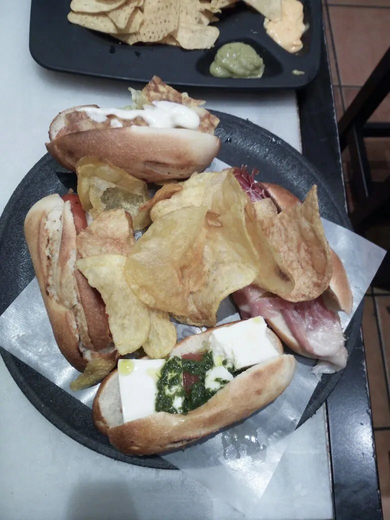 100 Montaditos