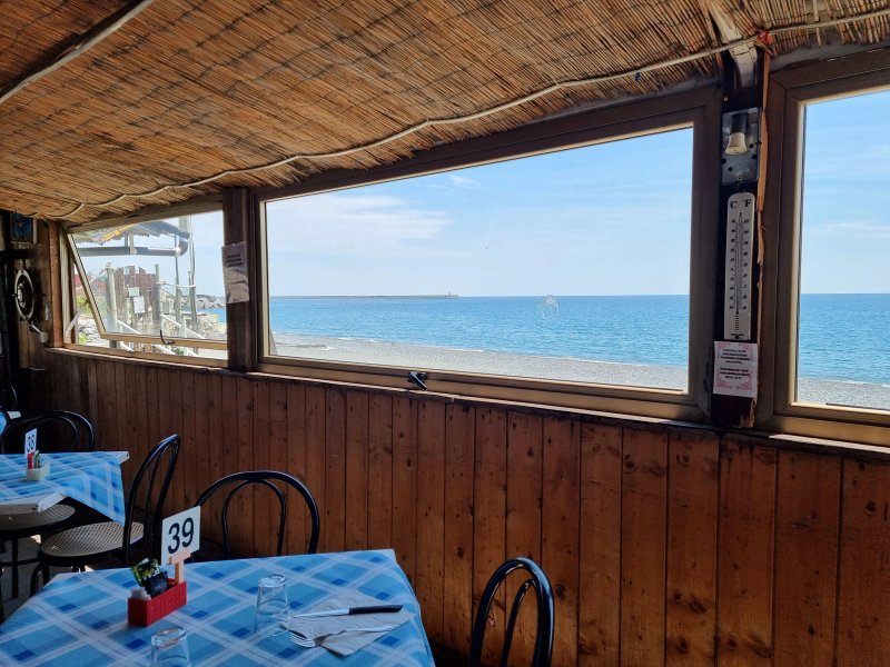 Trattoria Pizzeria Utri Beach