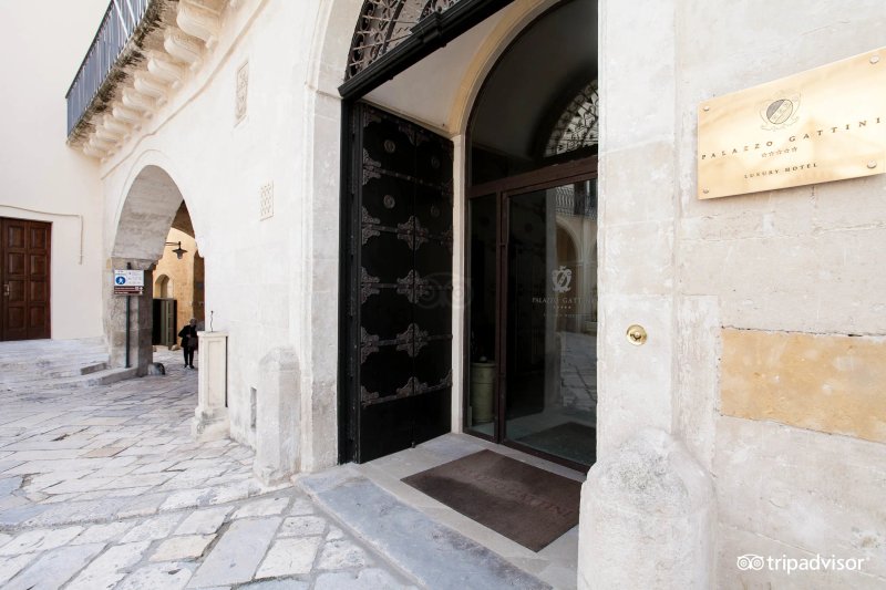 Palazzo Gattini Luxury Hotel