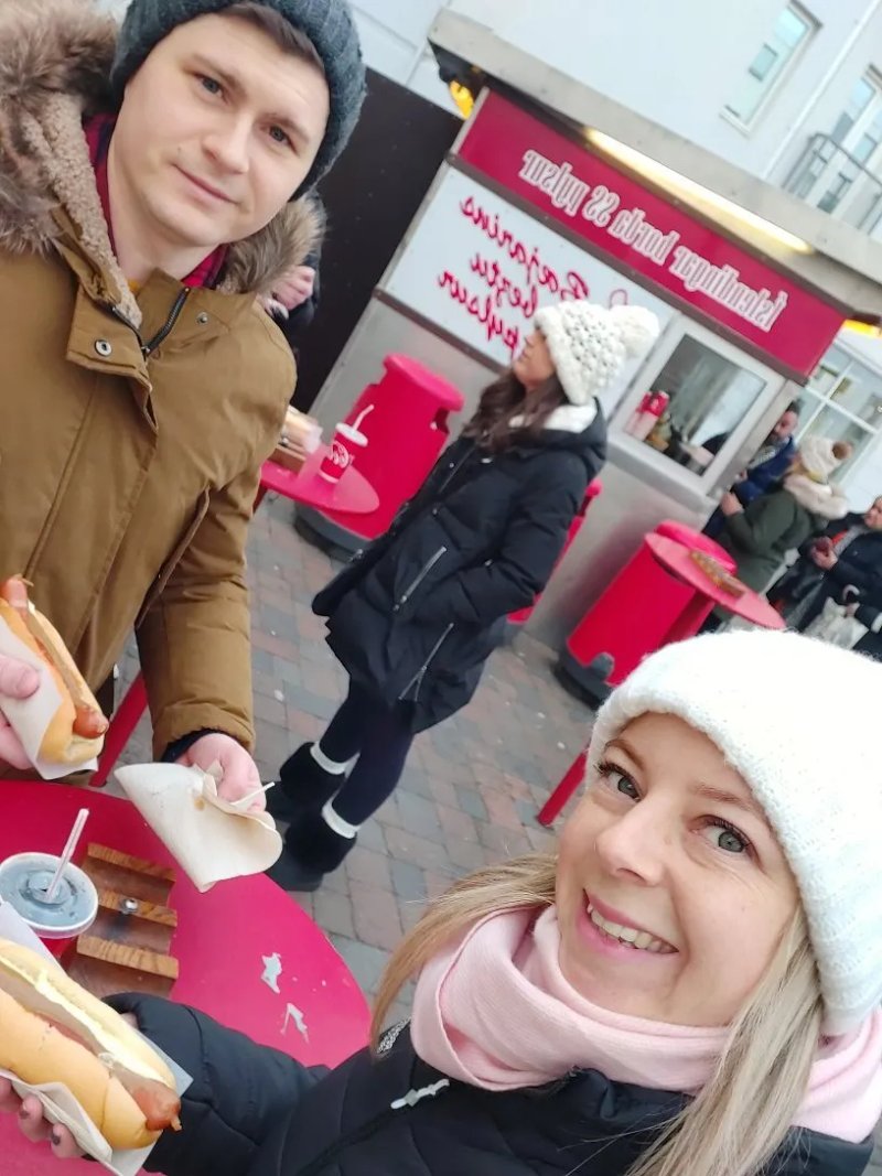 The Hot Dog Shake and Pylsa Stand