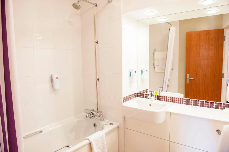 Premier Inn Glastonbury hotel