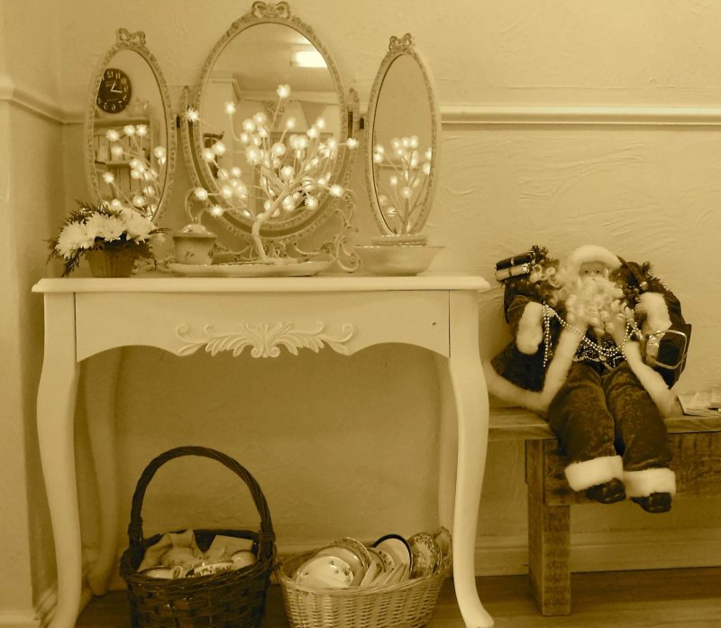 Ha'Penny Gift & Vintage Tea Room