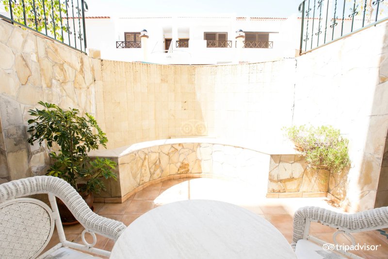 Klayman Olivina Aparthotel