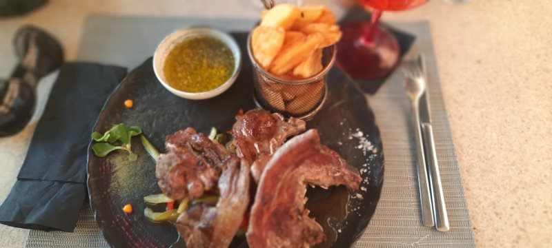 Marineta Restaurant & Cocktail Bar