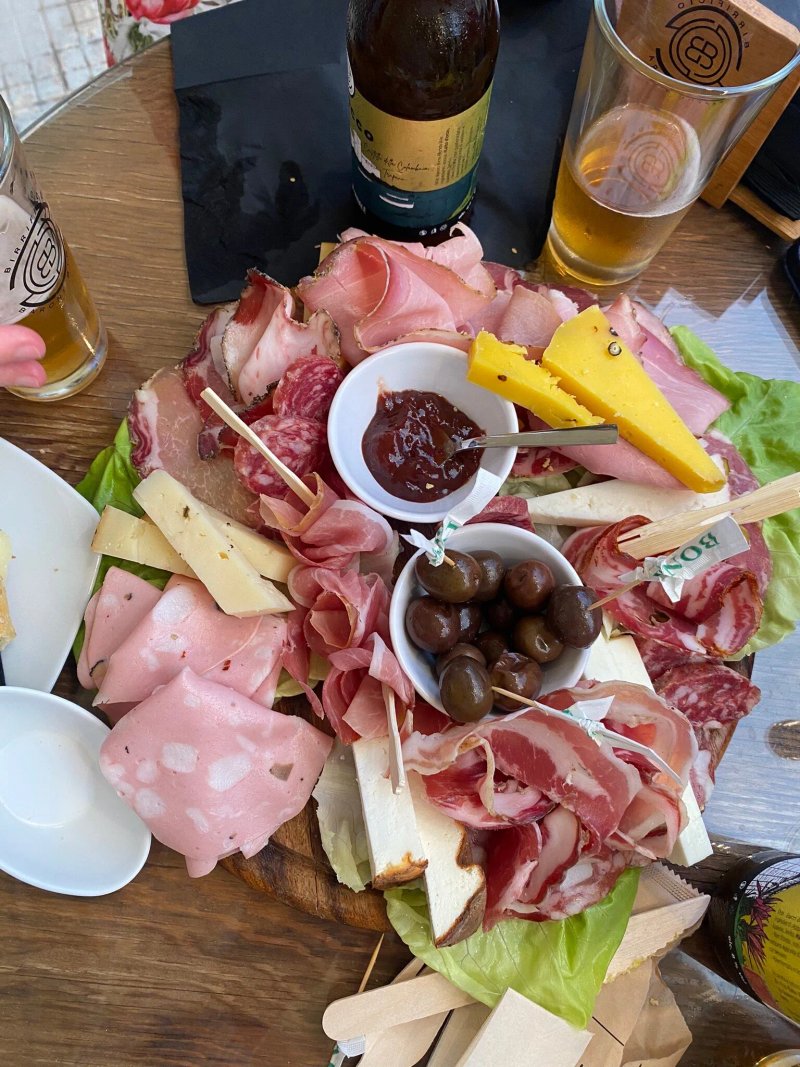 Salumeria Enoteca Peraino