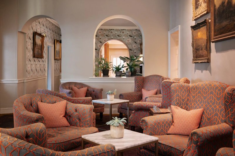 The Devonshire Arms Hotel