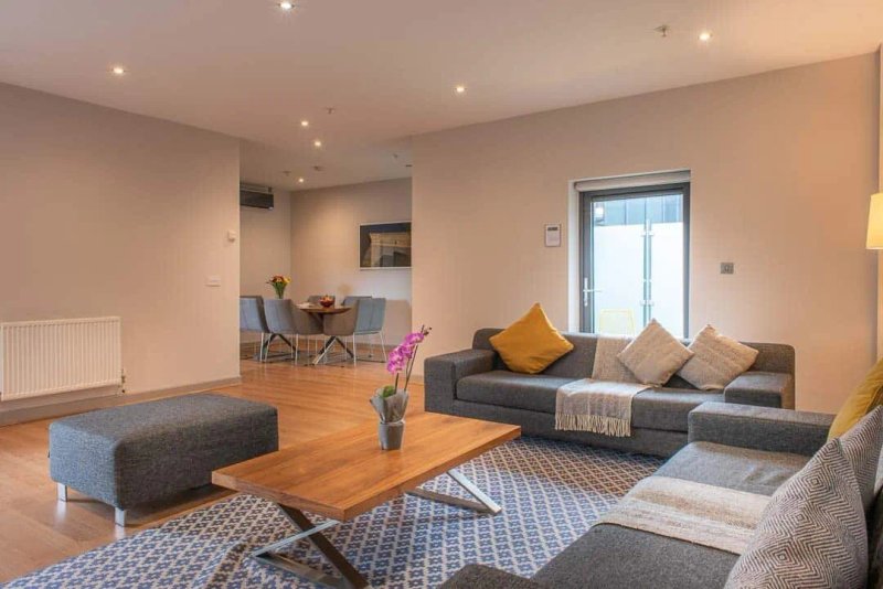 Premier Suites Glasgow George Square