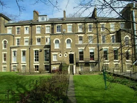 The Highbury Centre