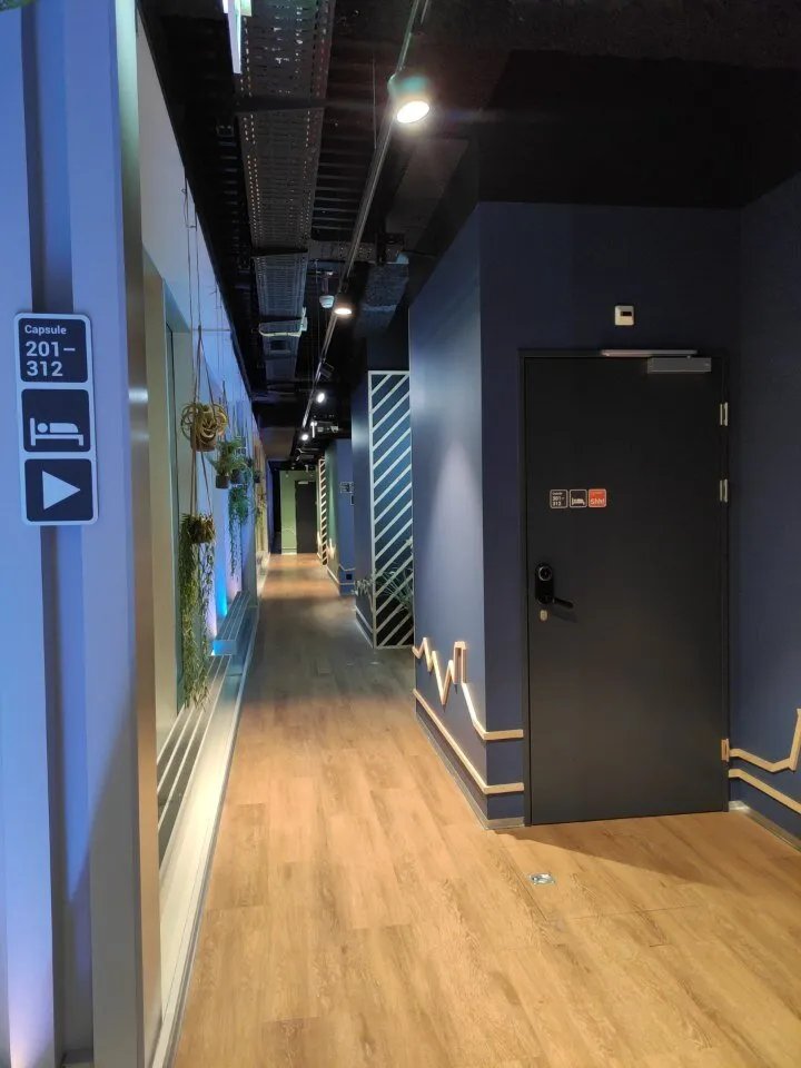 Capsule Hotel - Zurich Airport