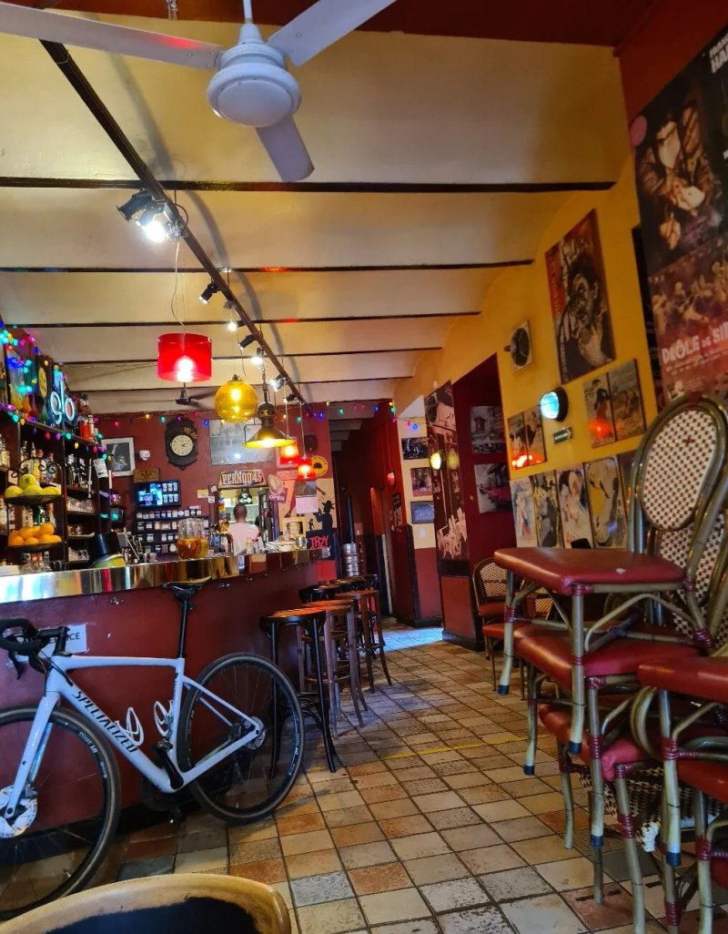 Les Couleurs Cafe