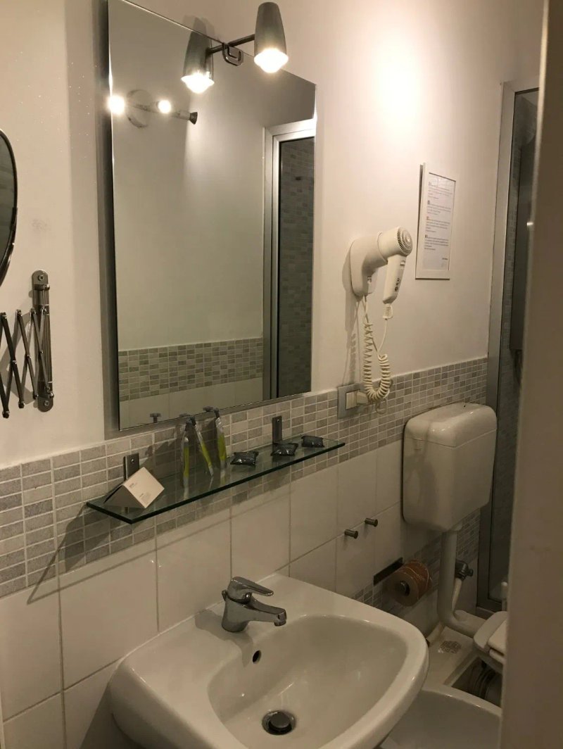 Elios Rooms