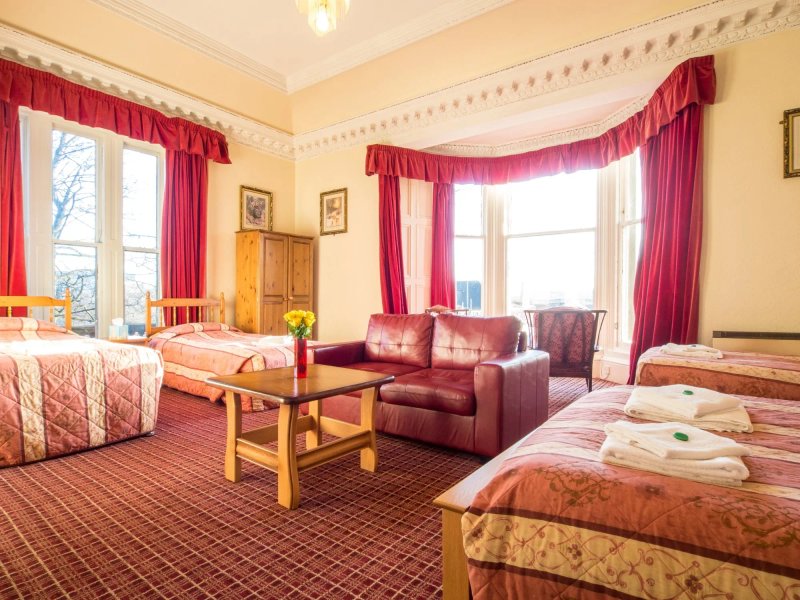 Cumberland Hotel