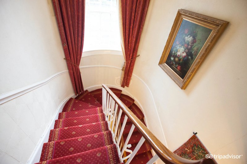 Newby Bridge Hotel