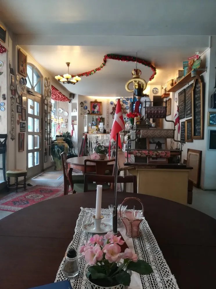 MORMORS Cafe