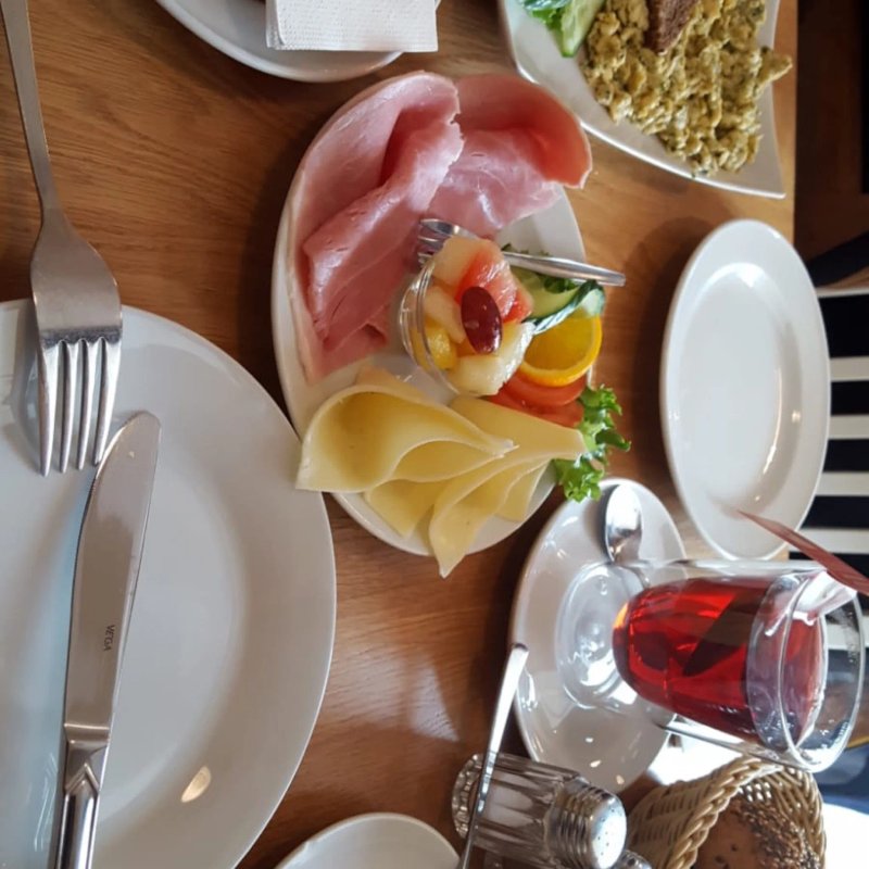 Cafe Luise Kleine Backerei