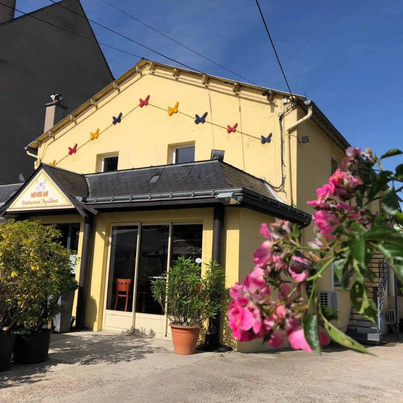 Papillons Restaurant Tours