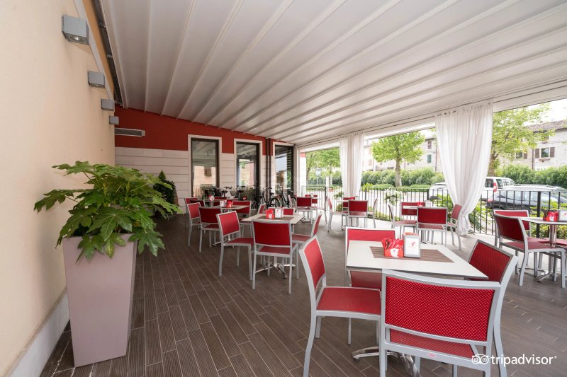 Kairos Garda Hotel