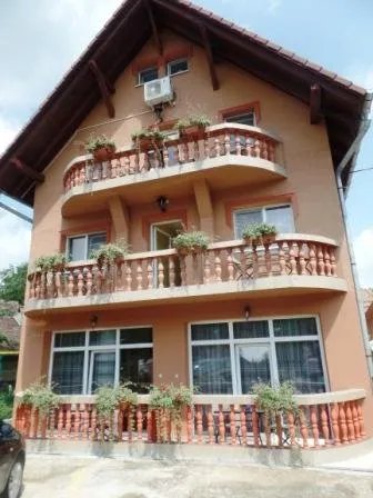 Venesis House