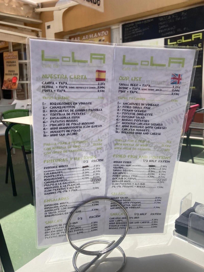 LoLa Cafe Bar