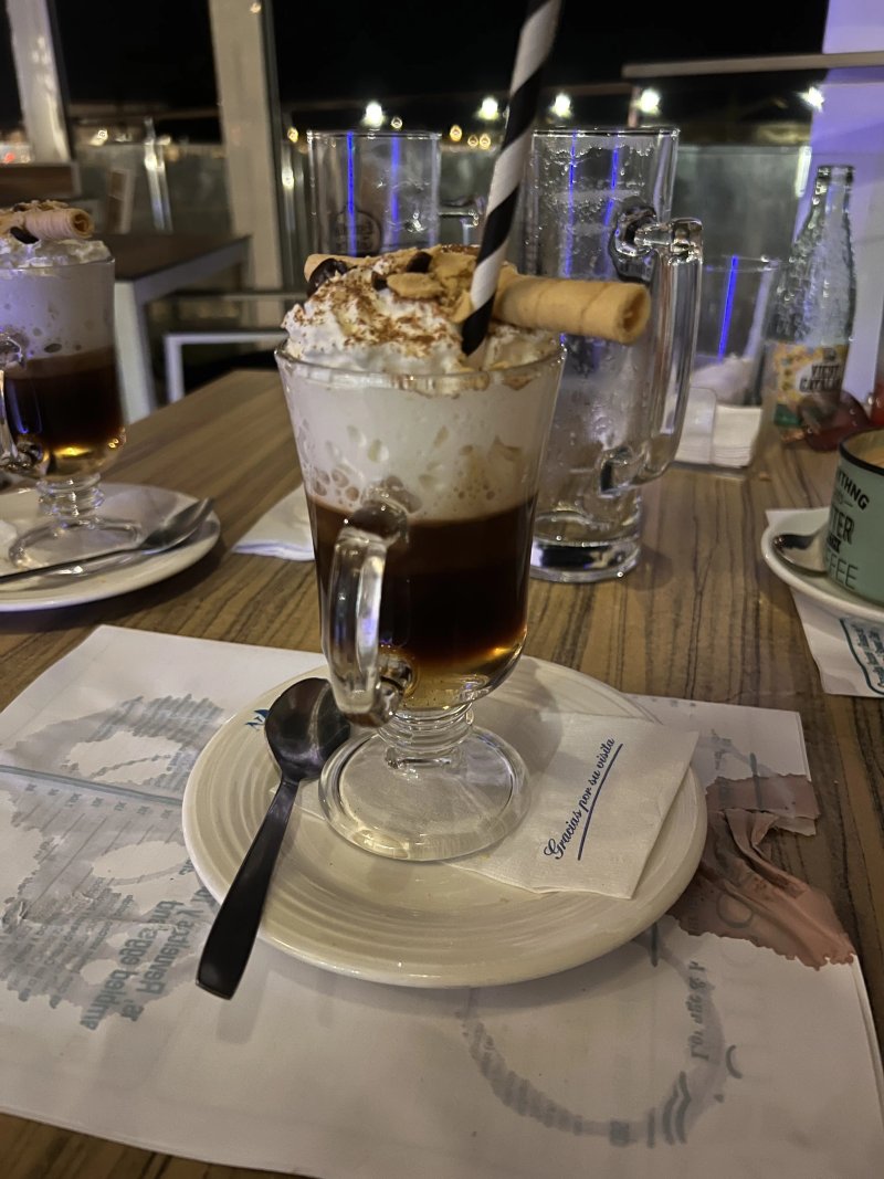 Nautico Lounge Bar & Restaurant