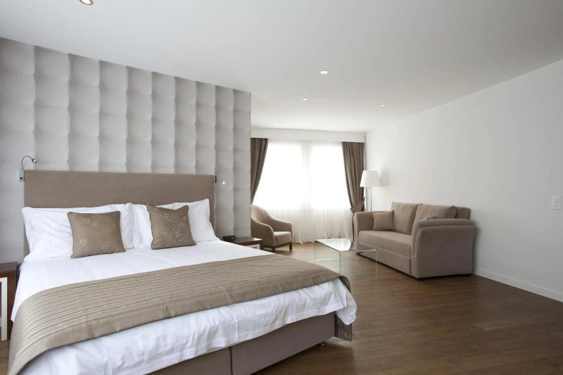 Hotel Alpha