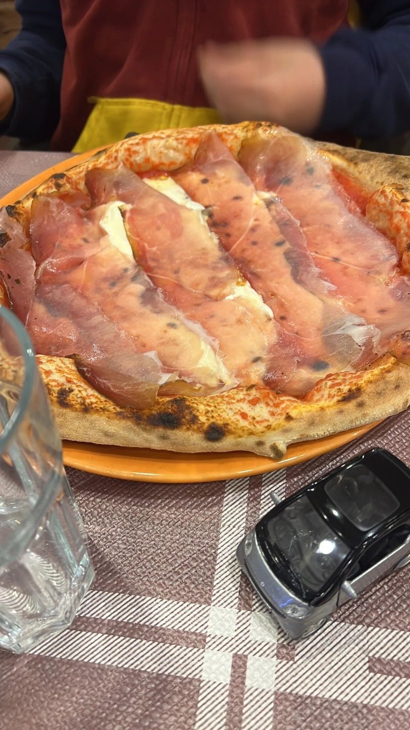 I Partenopei Pizzeria Napoletana