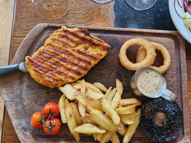 Jerry's Steakhouse, Cafe and Wine Bar