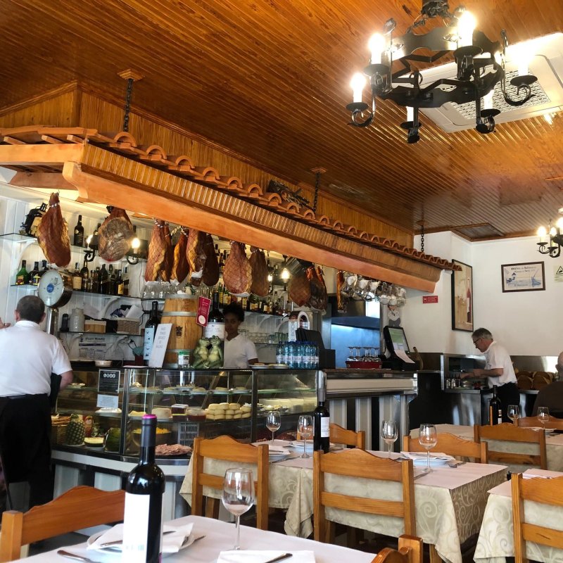 Restaurante Correr De Agua