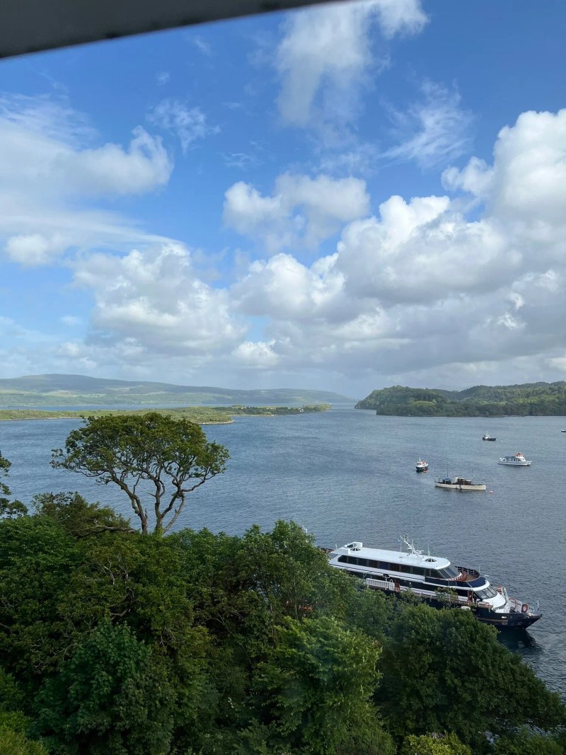 The Western Isles Hotel Restaurant and Bar