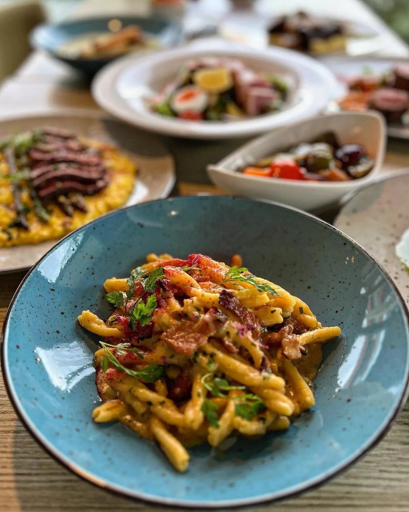 Market Bistro & Cafe