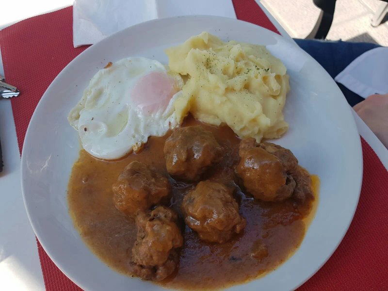 Cafeteria Alaska