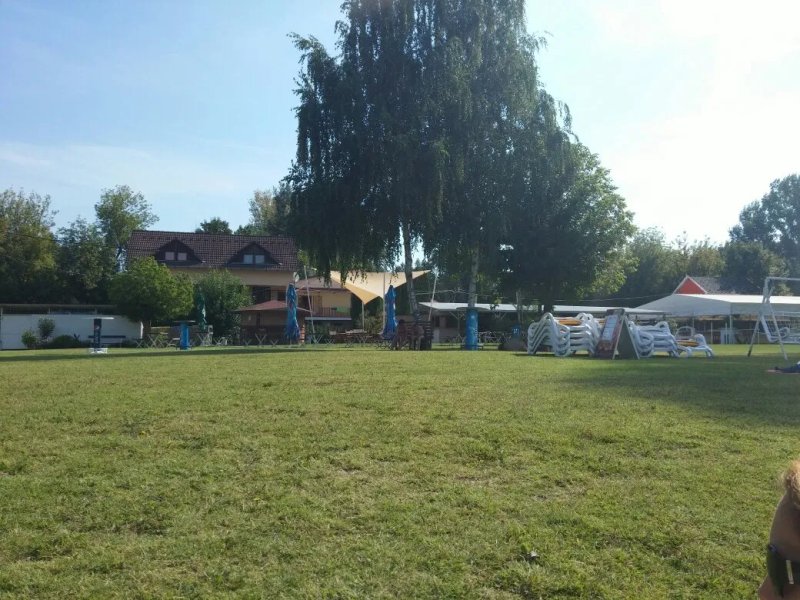 Tutajos Udulohaz es Kemping
