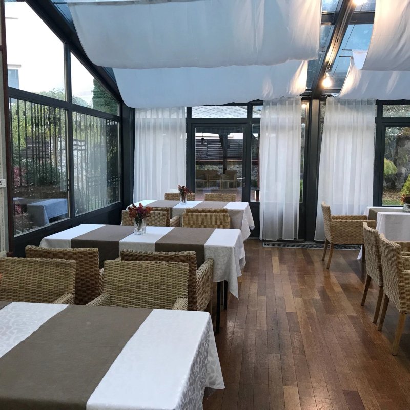 Golden Eagle Hotel
