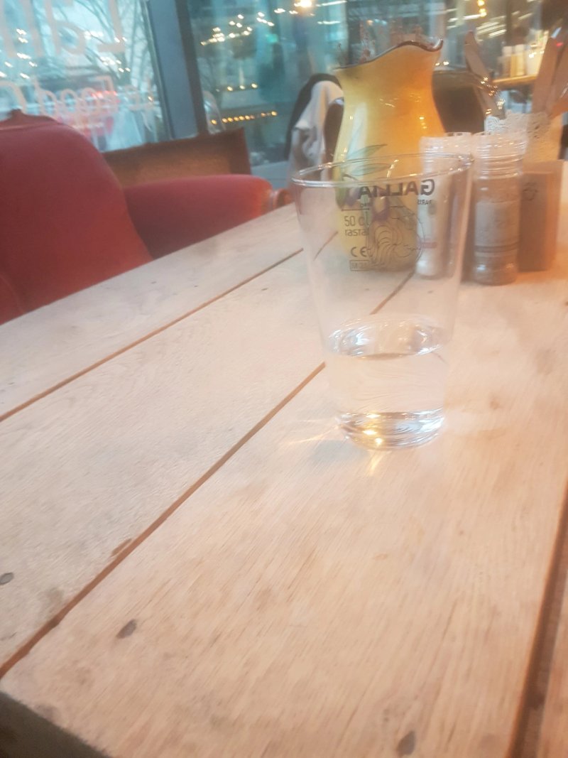 L'ami Coq, Le Food Court Francais