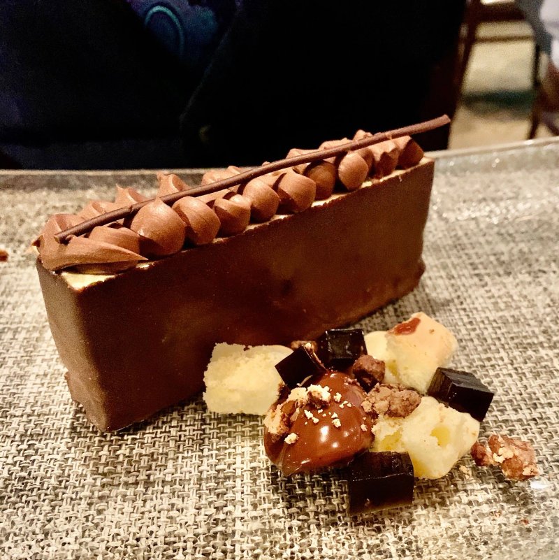 Podium Restaurant & Bar