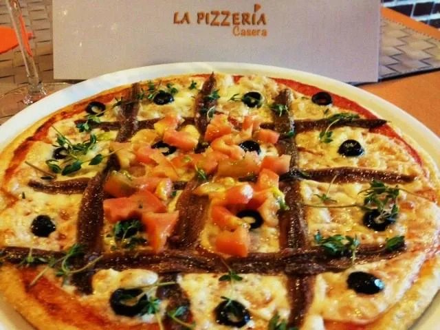 La Pizzeria Casera
