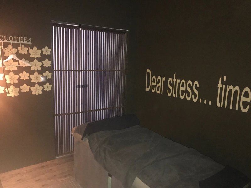 Stretch & Relax Massage Boutique