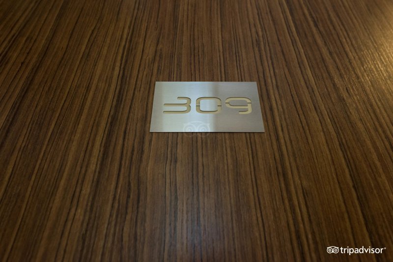 Ascot Premium Hotel