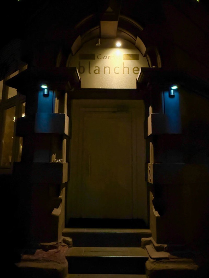 Carte Blanche