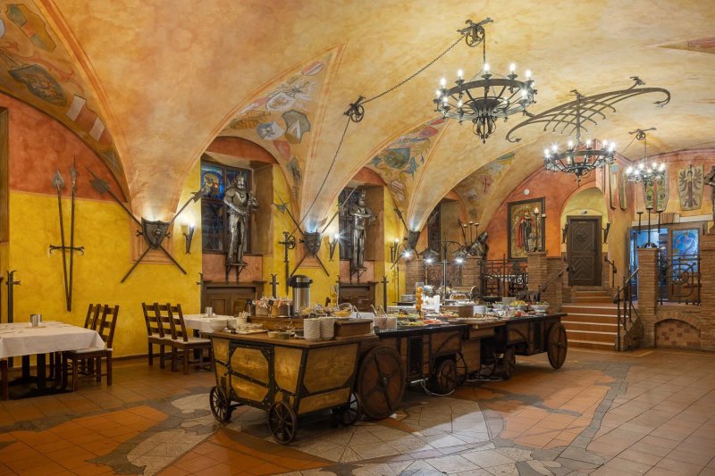 Pytloun Old Armoury Hotel Prague