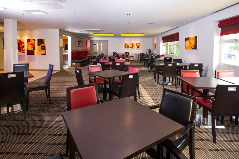 Holiday Inn Express East Midlands Airport, An IHG Hotel