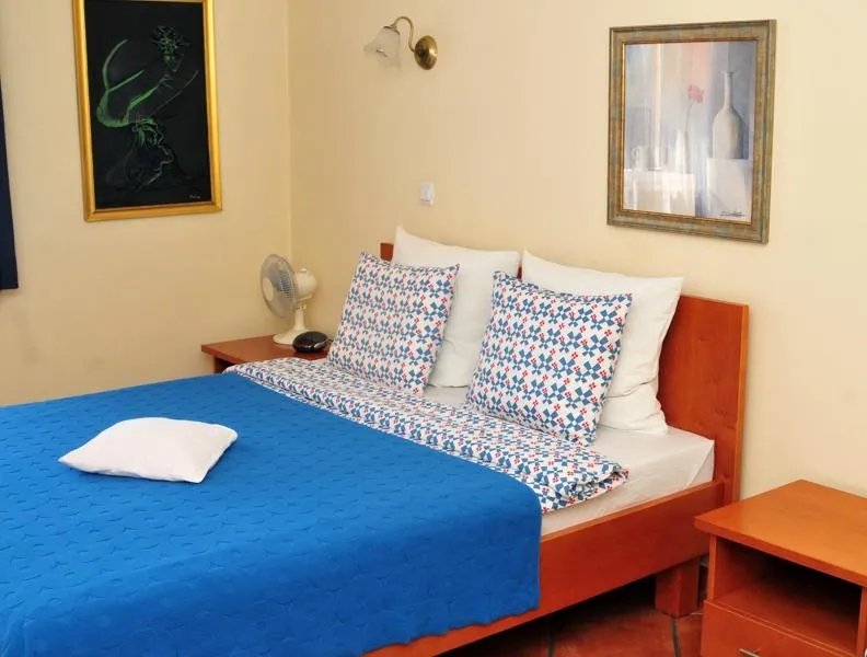 Lorenzo Hotel