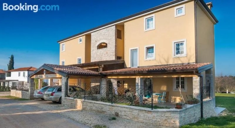 Apartments & Rooms Buoni Amici