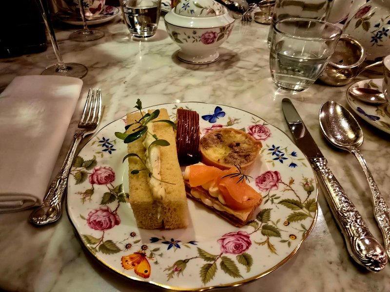 The Rose Lounge