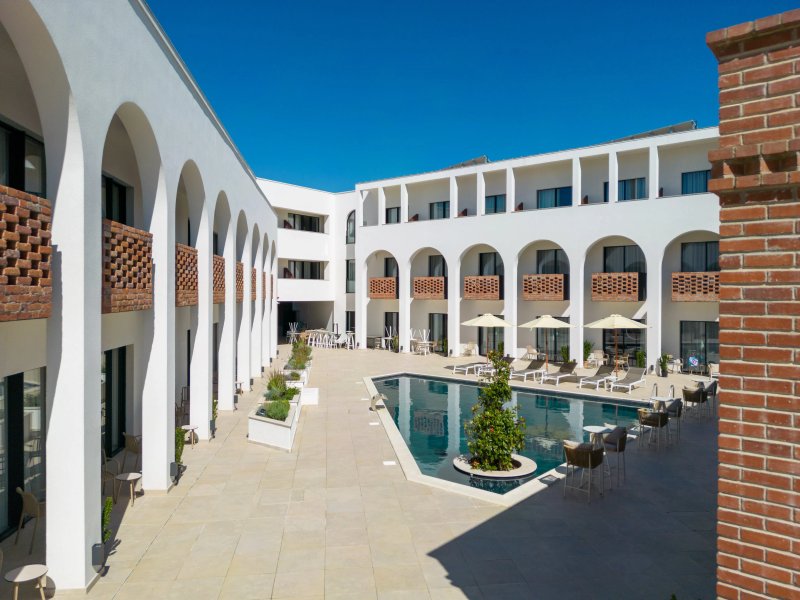 Mercure Conacul Cozieni