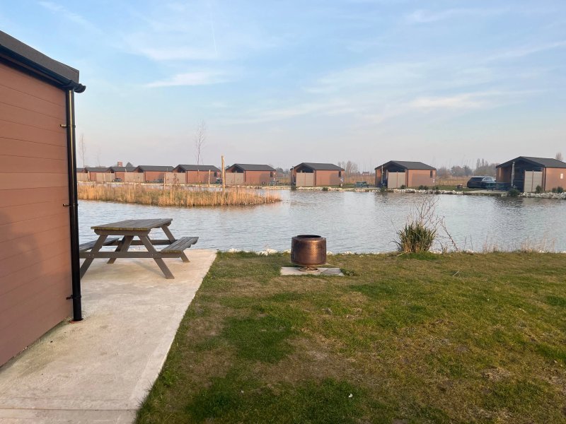 Lakeside Fishing Retreats