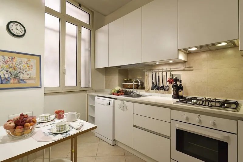 Close to Navona Square, Exclusive cozy Apt AC, WiFi. Perfect base for touring