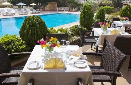 Ajax Hotel