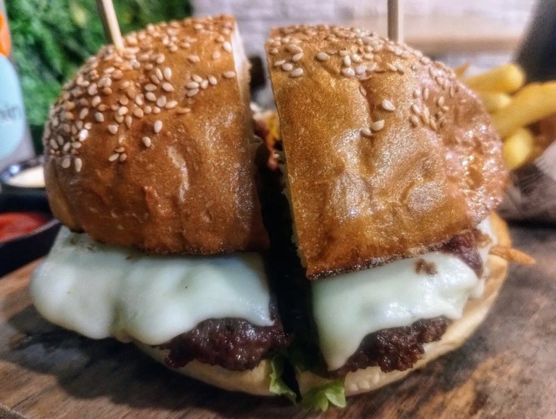 Burger House Republic